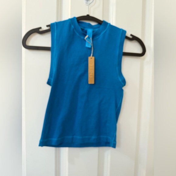 NWT SKIMS Cotton Jersey Mock Neck Tank in Mykonos - Picture 2 of 4